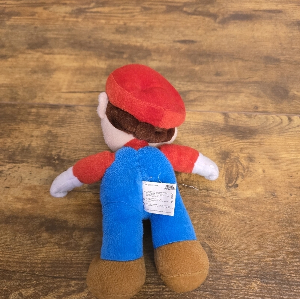 Nintendo Super Mario Plush 2012 - Picture 3 of 7
